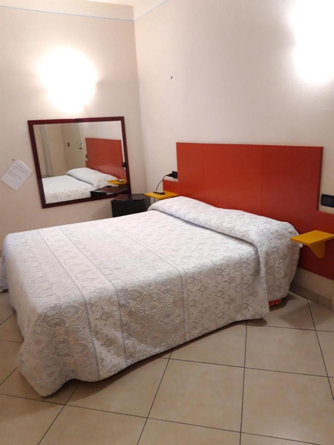 Affittacamere Cigole Exterior foto