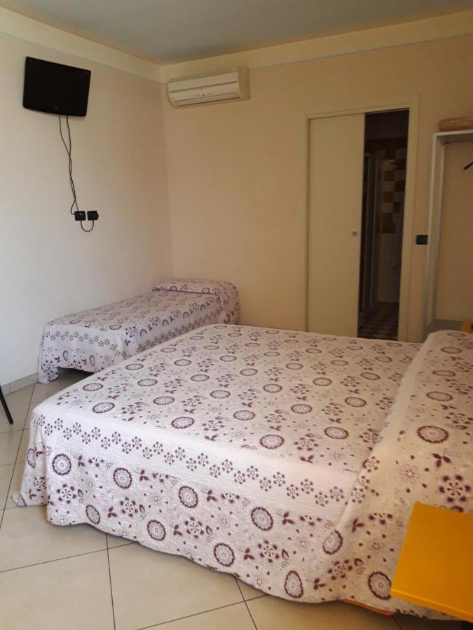 Affittacamere Cigole Exterior foto